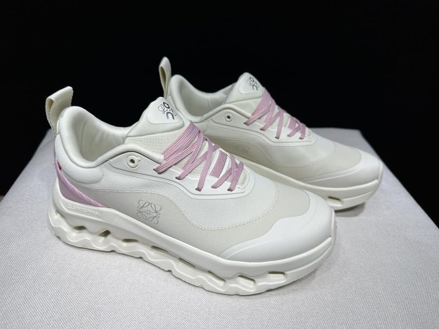 On Cloudtilt Loewe 2 WMNS