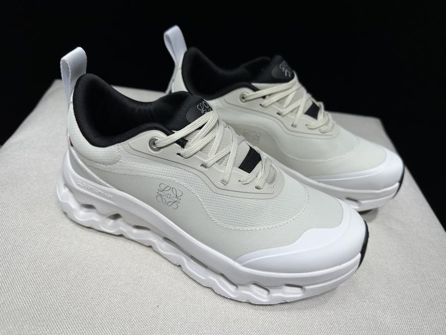 On Cloudtilt Loewe 2 WMNS