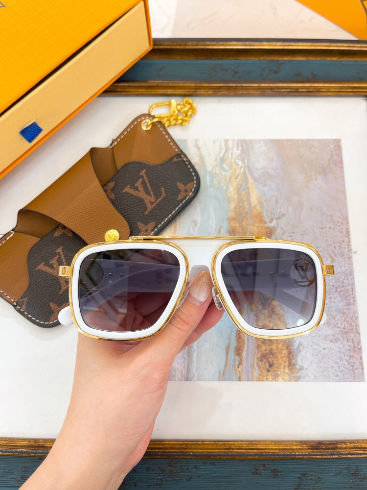 Sunglasses Louis Vuitton
