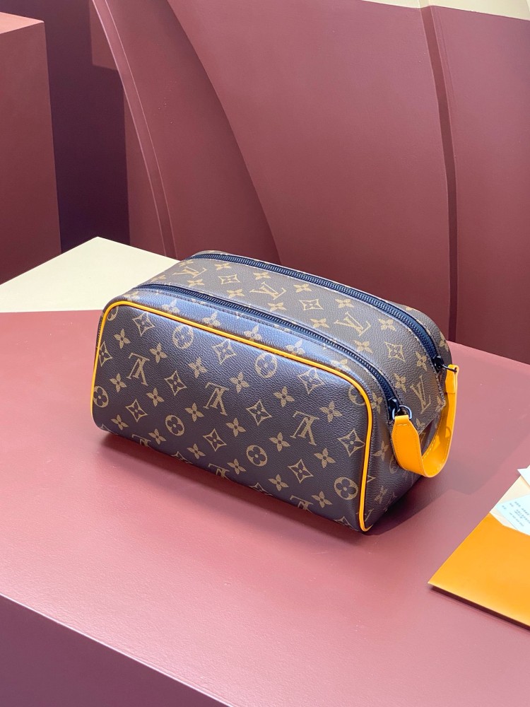 Louis Vuitton Dopp Kity