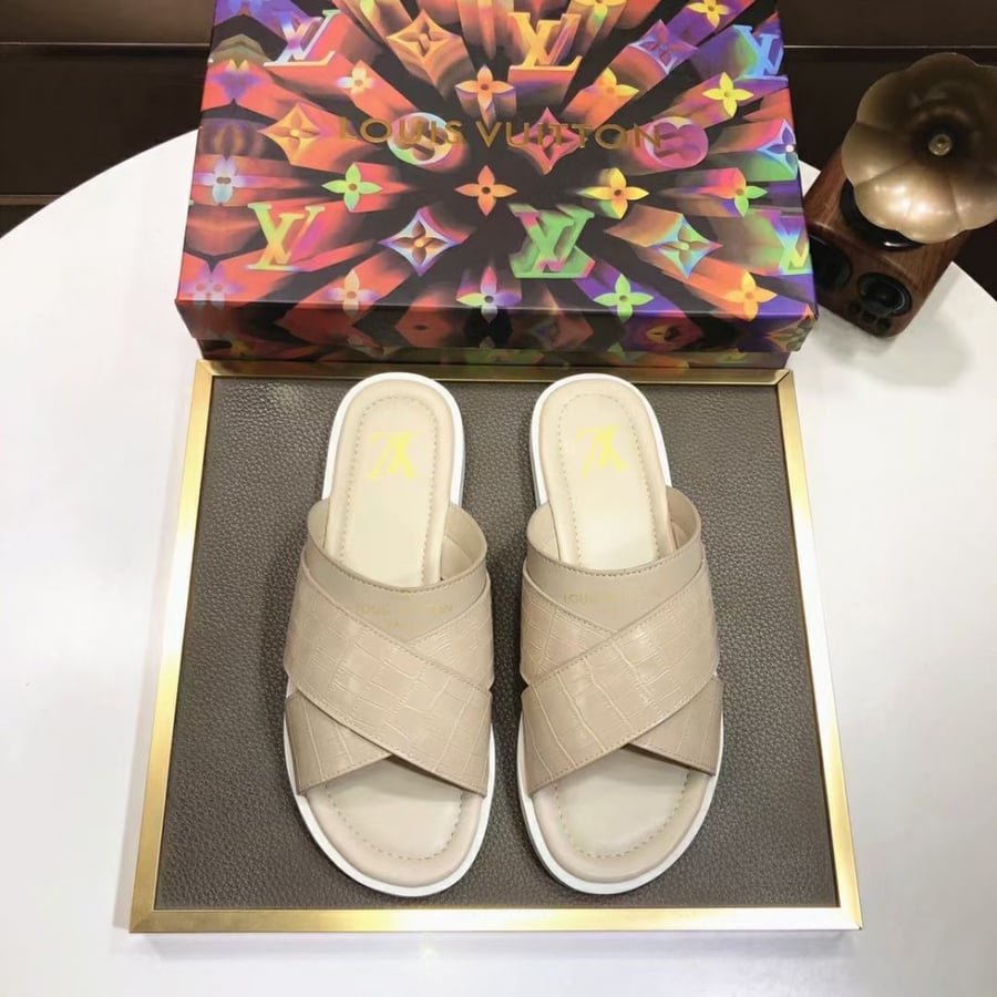 Lv slippers