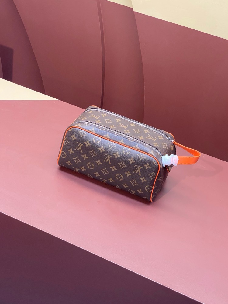 Louis Vuitton Dopp Kity
