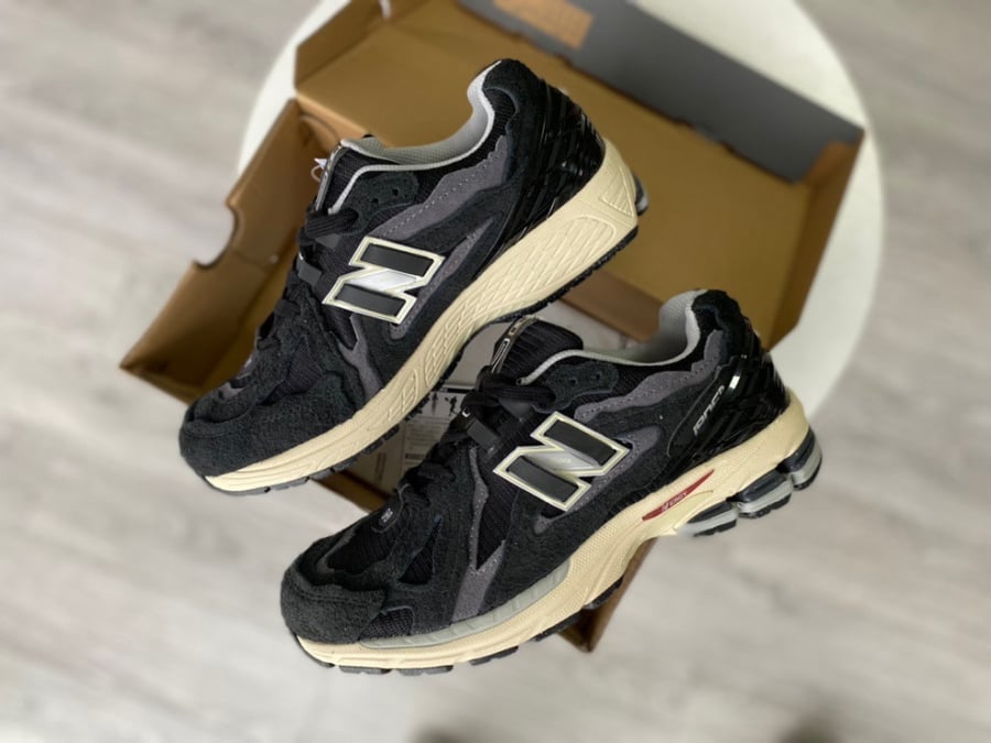 New balance M1906