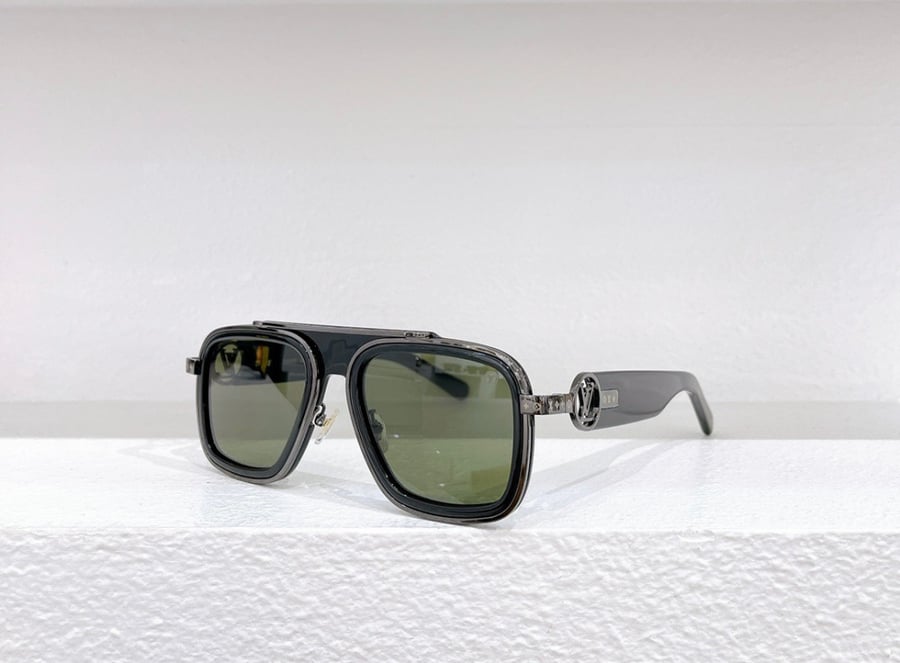 Sunglasses Louis Vuitton