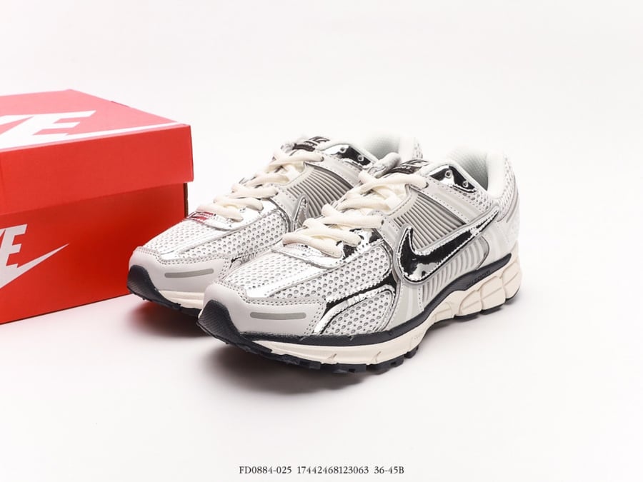 Nike Zoom Vomero 5SP