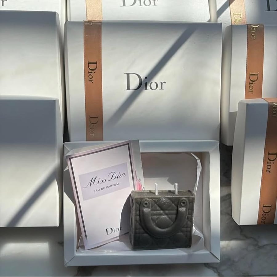شمعة ديور صناعة يدوية +عطر ديور الأصلي10قطع