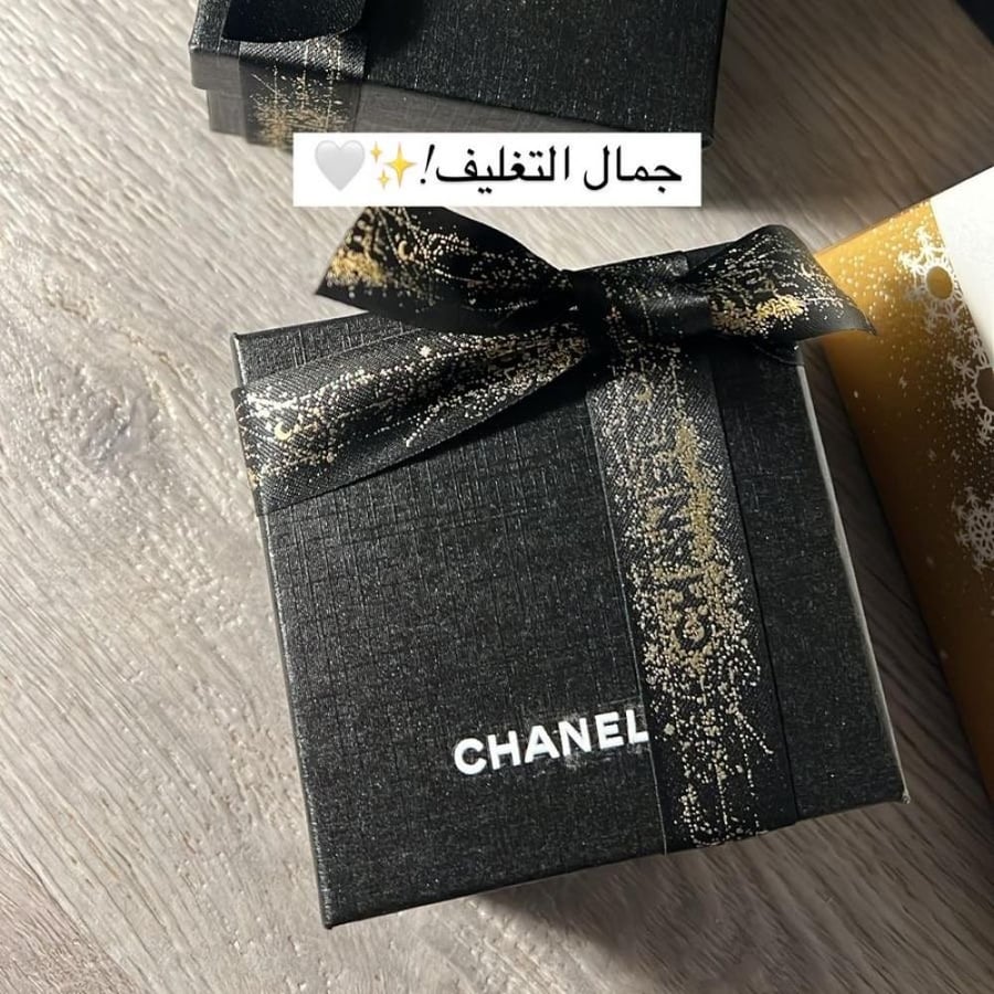 تعليقة سياره شانيل  صناعه يدوية
