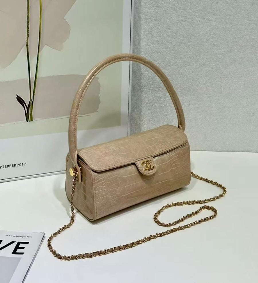 Chanel Pearl Frame Clutch