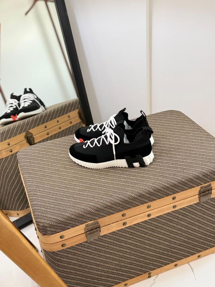 Hermès Bouncing Sneakers