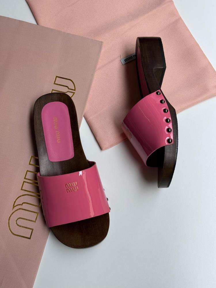 Patent leather clogs