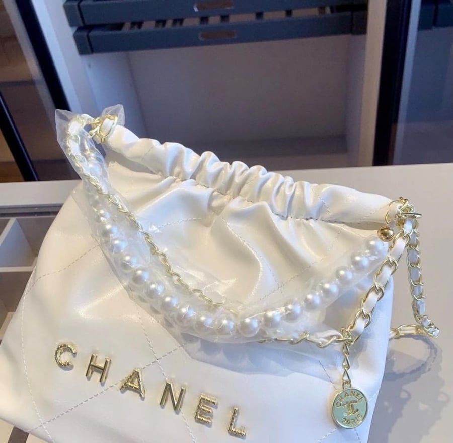 Chanel 25 Pearls Chain Bag
