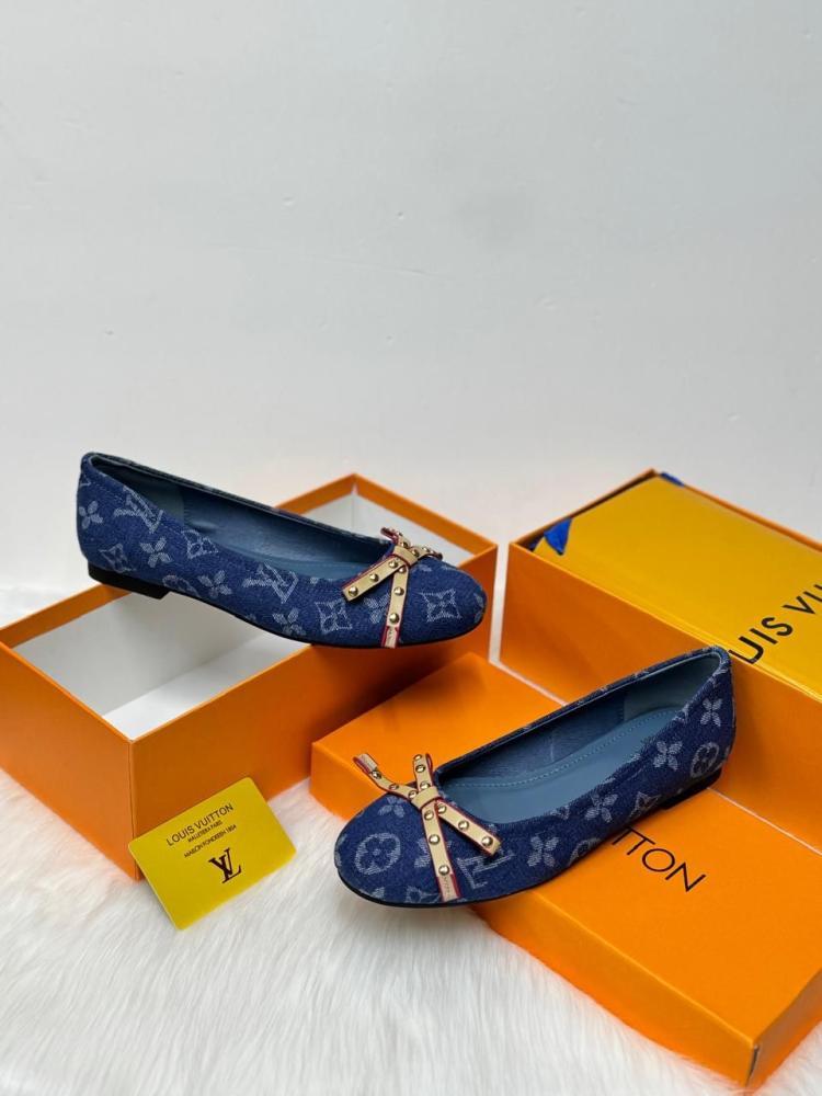 Louis Vuitton Bow Detail Ballerina Flats