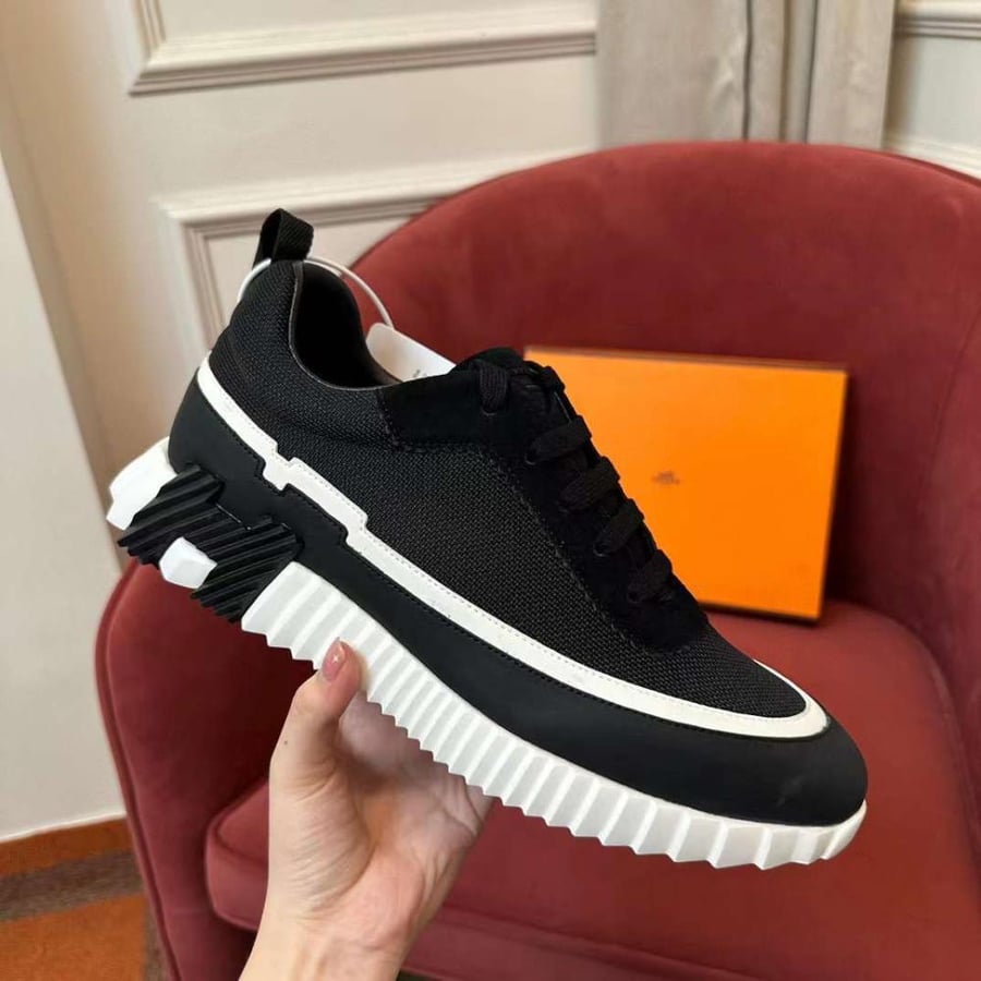 Bouncing sneaker Black / white