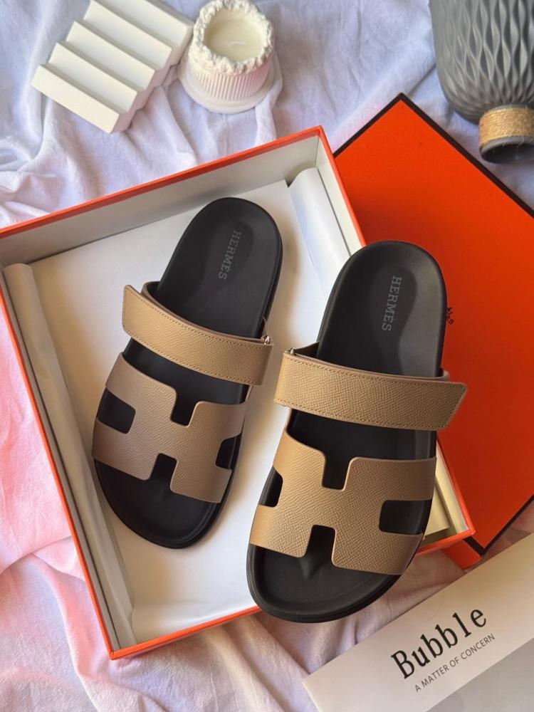 Hermès Chypre Sandals Taupe