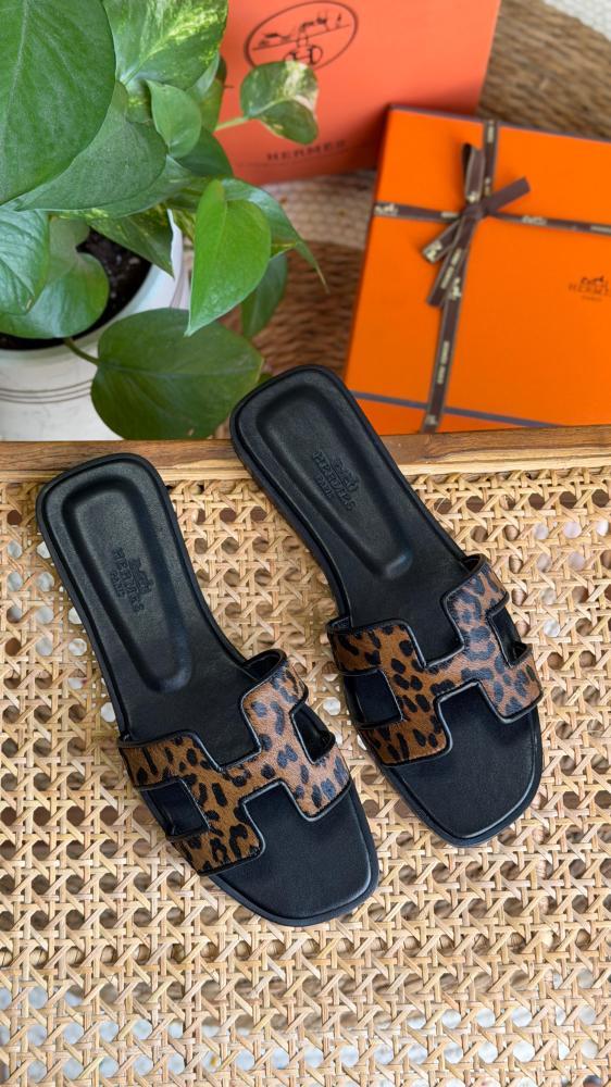 Hermès Oran Sandals
