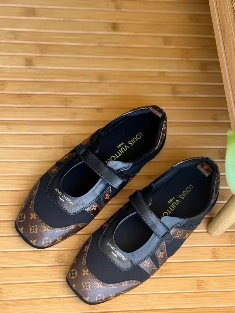 Louis Vuitton Mary Jane Ballet Flats
