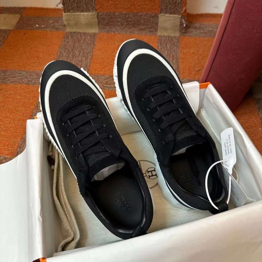 Bouncing sneaker Black / white