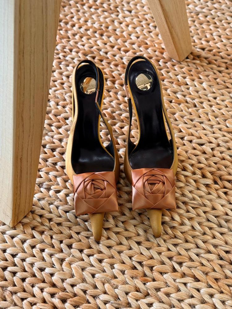 Saint Laurent Rose Slingback Pumps