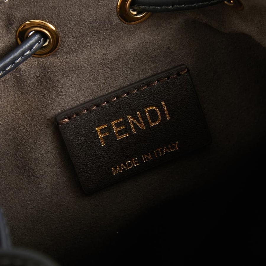 Fendi Mon Tresor فيندي حقيبة مقاس ميني ولون أزرق