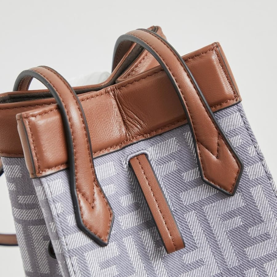 Fendi Origami فيندي اوريغامي حقيبة عملية صغيرة لون أزرق فاتح
