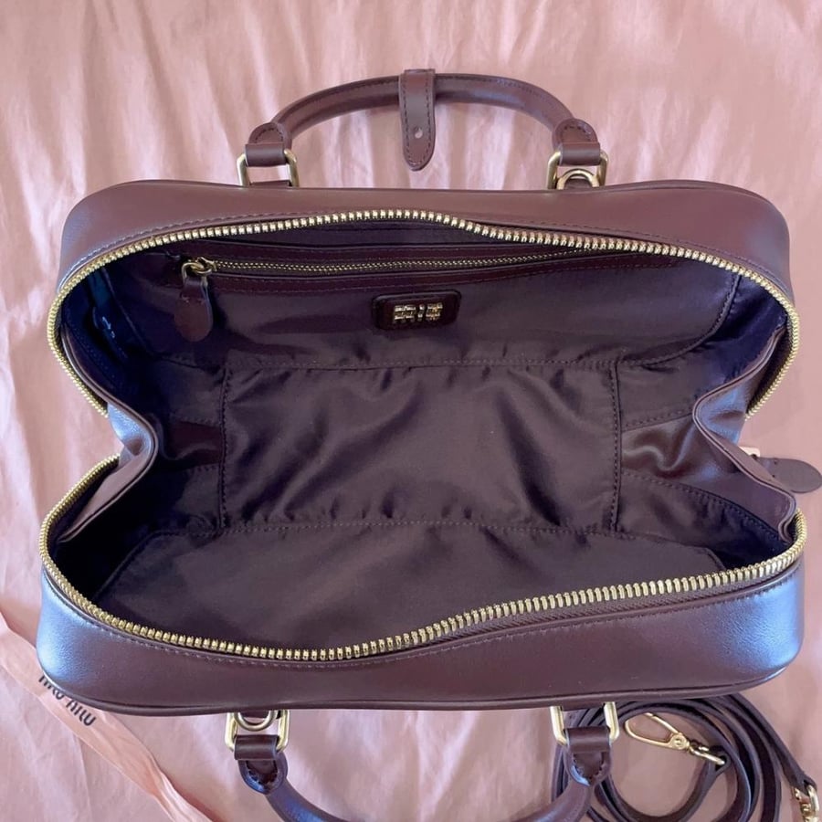 Miu Miu Arcadie in Leather ميوميو أركادي متوسطة الحجم لون بني