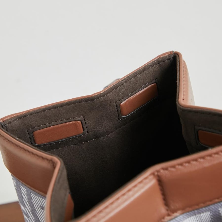Fendi Origami فيندي اوريغامي حقيبة عملية صغيرة لون أزرق فاتح