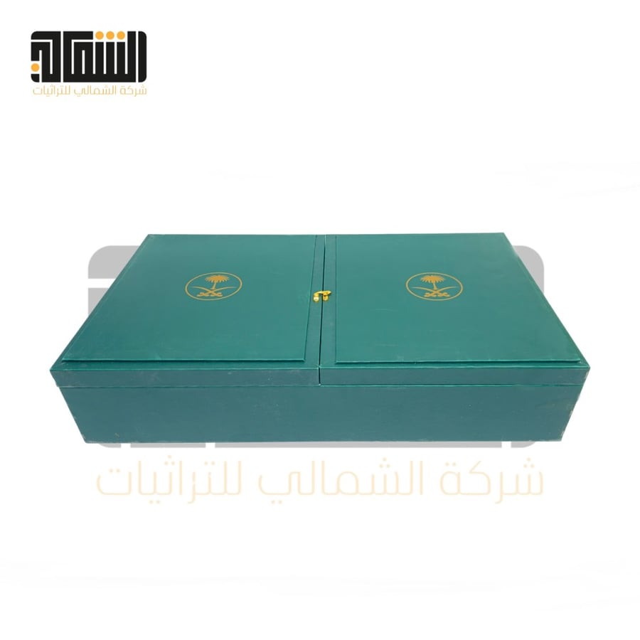 بوكس ملكي للاهداء باللون الأخضر