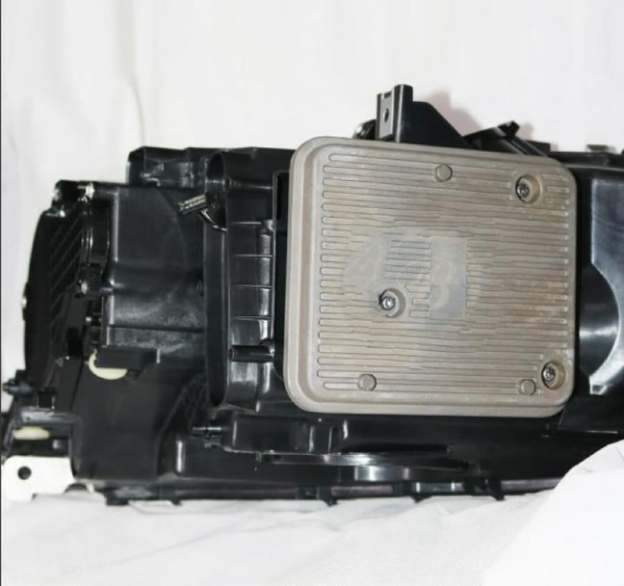 شمعات امامية ليد لسيارة BMW 7 SERIES F01/F02 (2009-2012)
