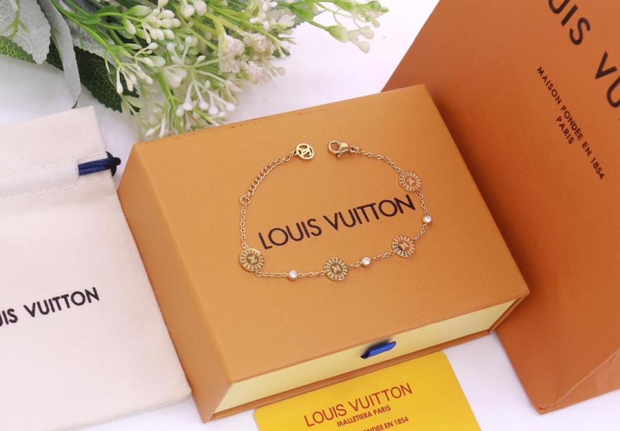 اسواره  Lv مزخرف ذهبي