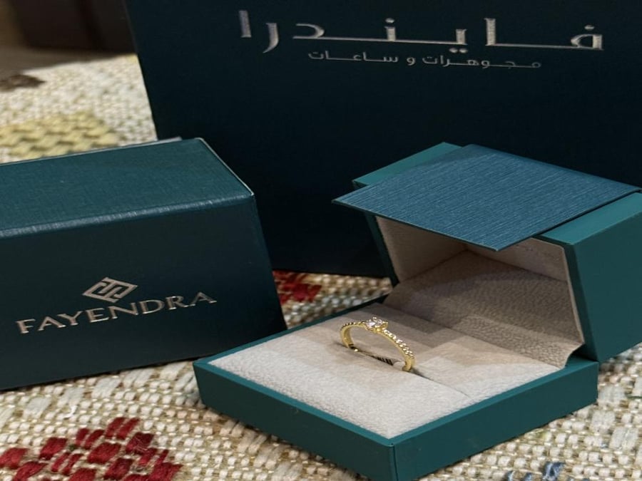 خاتم من الفضه الخالصه عيار 925 مطلي ذهبي مرصع بفص ابيض