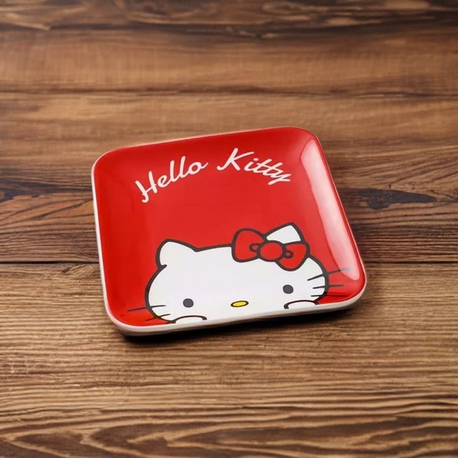 صحن تقديم مربع هيلو كيتي (Hello Kitty) باللون الأحمر الزاهي