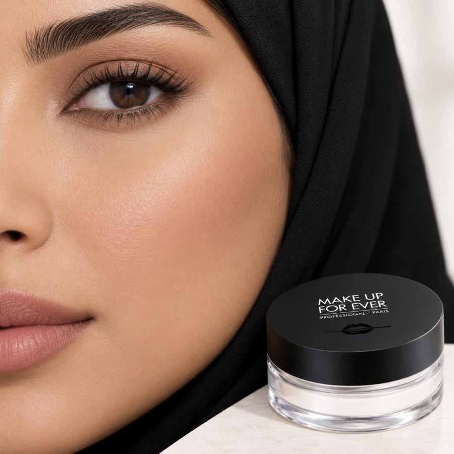 بشرة ناعمة مطفية بعد بودرة Make Up For Ever Ultra HD