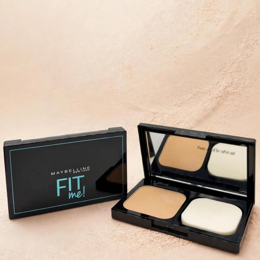 قوام بودرة Maybelline Fit Me Matte Poreless عن قرب
