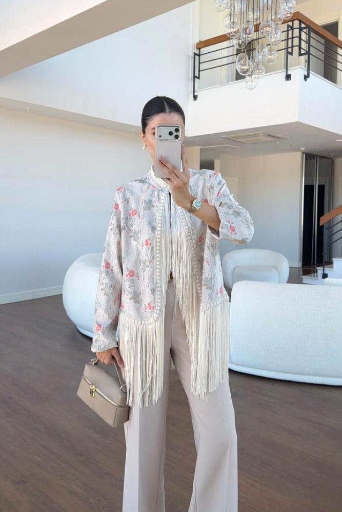 HAZELANNA سترة باستيل مطرزة بنمط شراشيب