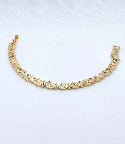سوار بنقشة العناق والقبلات الكلاسيكية