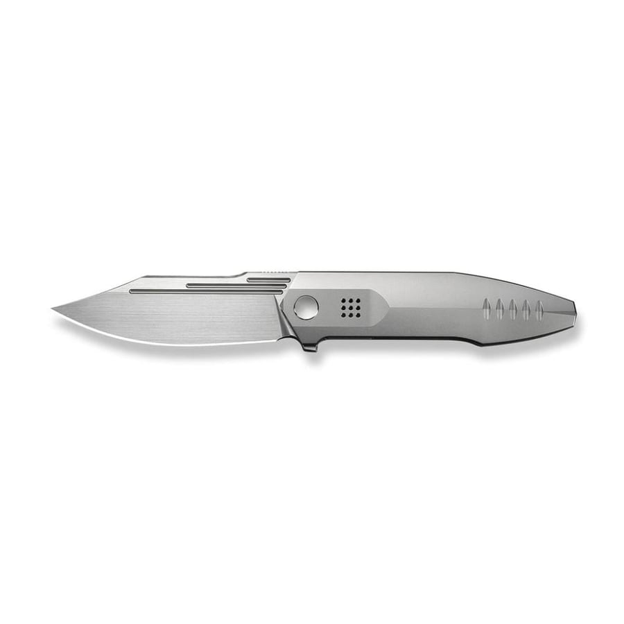 سكين WE KNIFE Flight Line، مقبض تيتانيوم مصقول برمل زجاجي - نصل Bohler M390 ساتان مصقول يدويًا (إصدار محدود 210 قطعة)