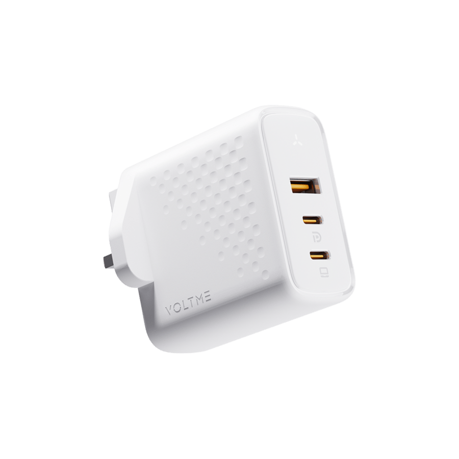 ڤولتمي شاحن جداري ڤولتمي ريفو بمنفذين USB-C ومنفذ USB وبقوة 100 واط - أبيض