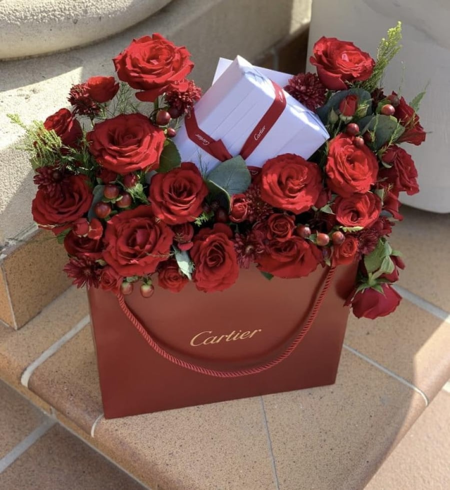 تنسيق ورد احمر