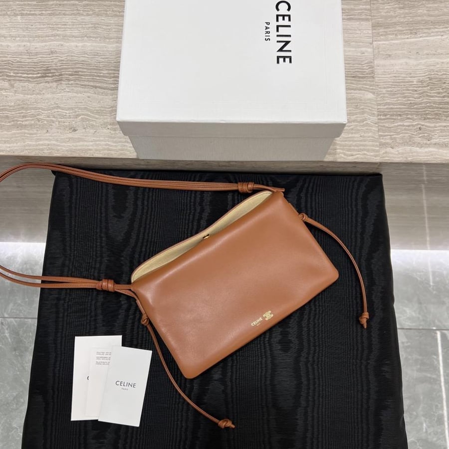 سيلين TRIO FLAP مقاس 22cm