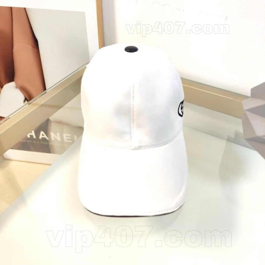 White Gucci cap (Master Quality)