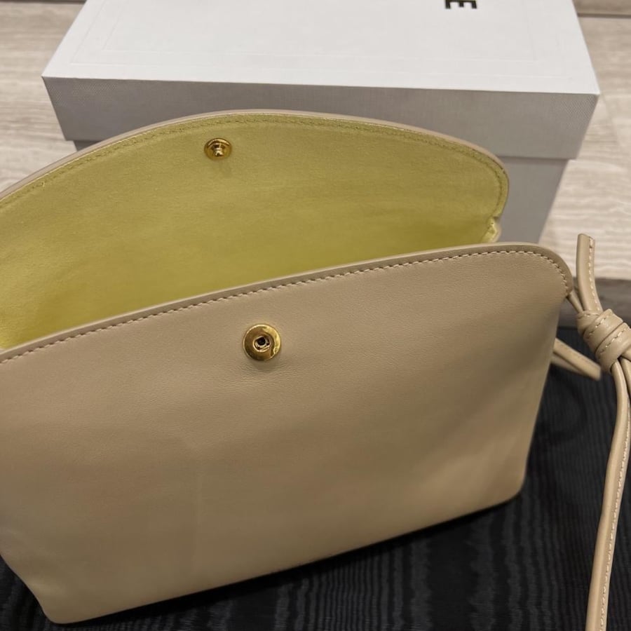 سيلين TRIO FLAP مقاس 22cm