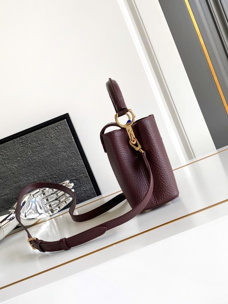 لوي فيتون Capucines مقاس 21cm