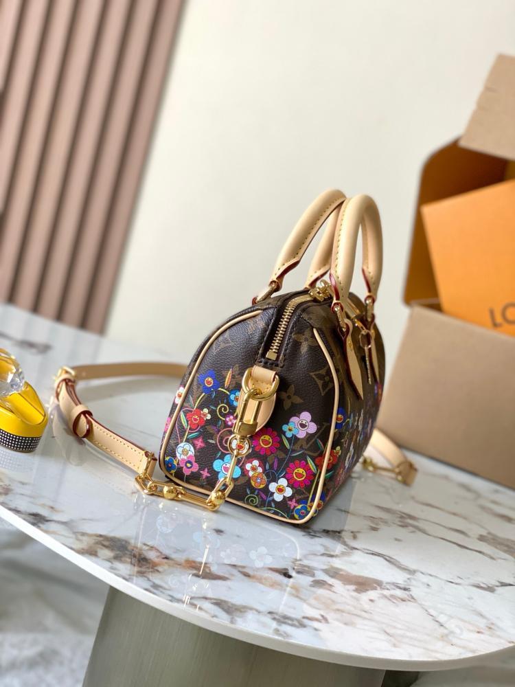 لوي فيتون Pochette Accessoires مقاس 20.5cm