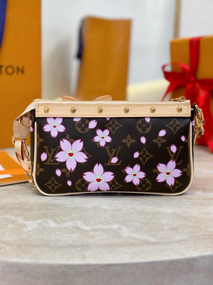 لوي فيتون Pochette Accessoires مقاس 22cm