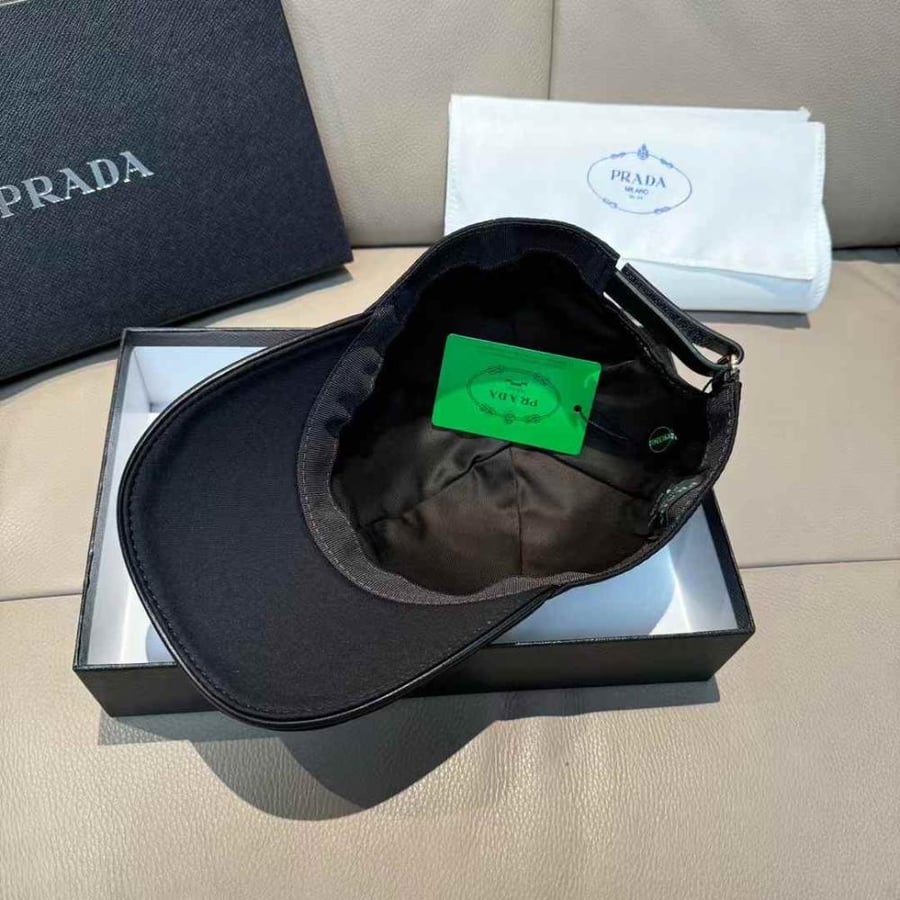 Black royal Prada cap (Master quality)