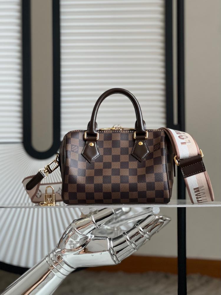 لوي فيتون Speedy Bandoulière 20 مقاس20.5cm