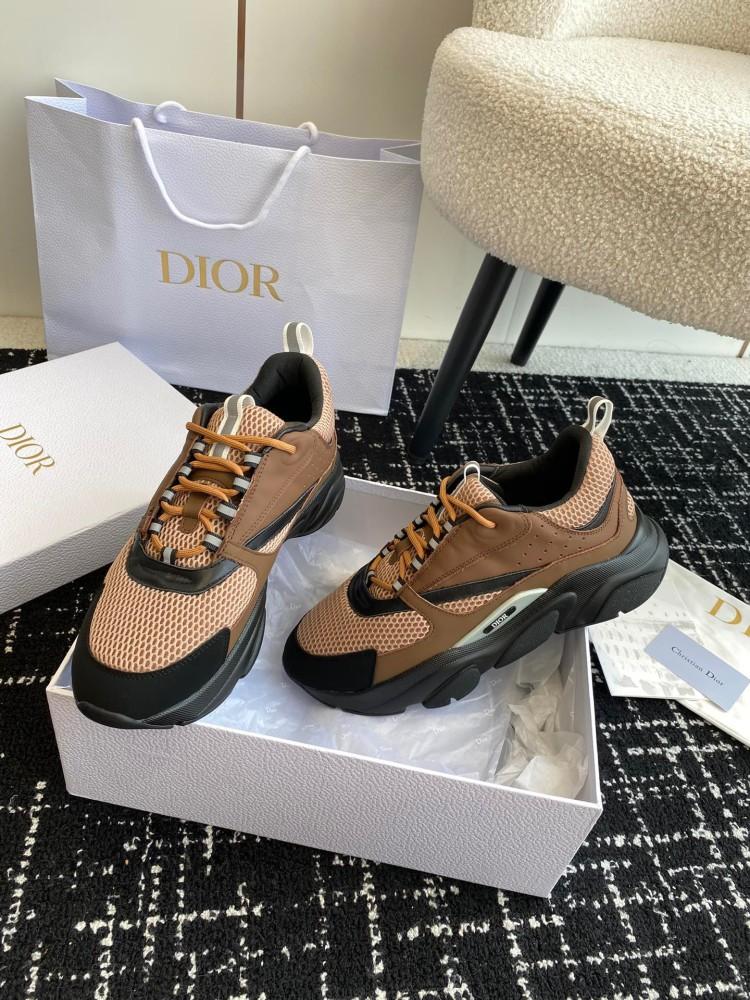 شوز ديور