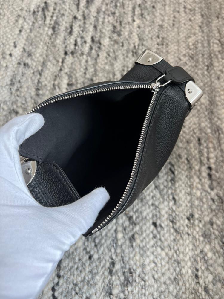 لوي فيتون SIDE TRUNK مقاس23.5cm