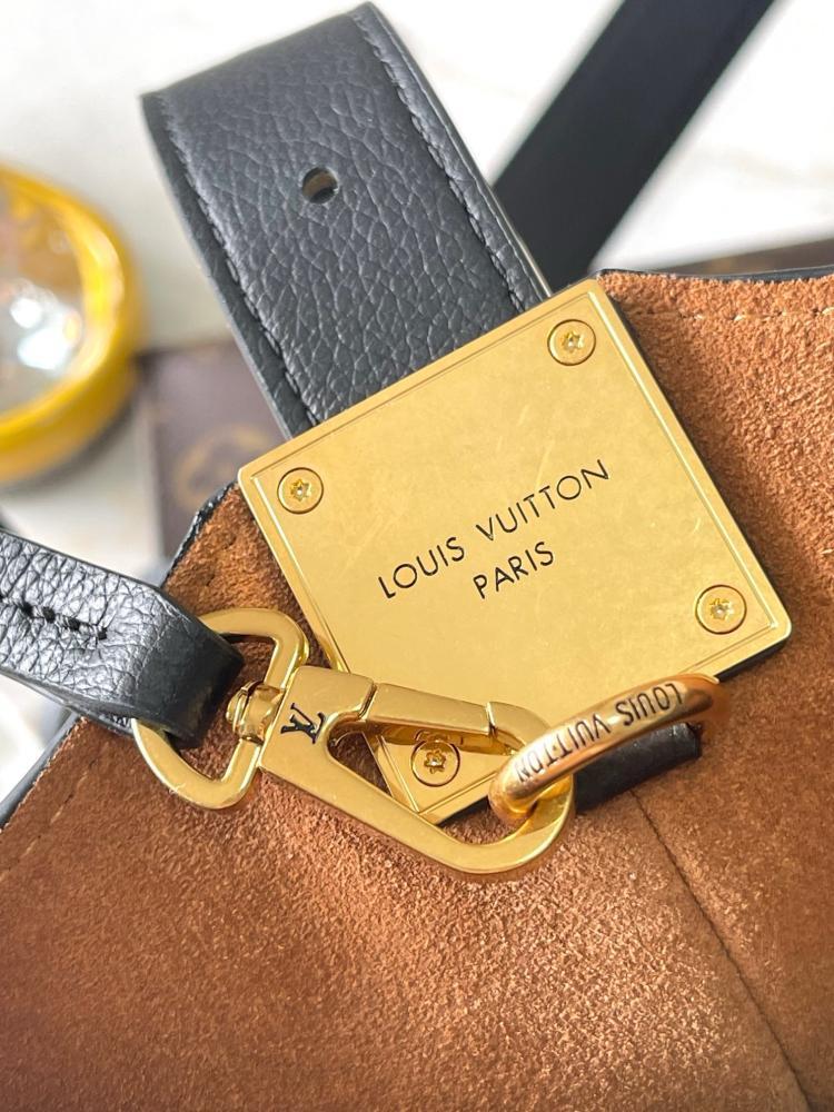 لوي فيتون Low Key Hobo مقاس 24cm