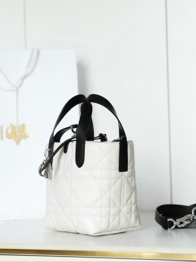 ديور Toujours مقاس 18.5cm